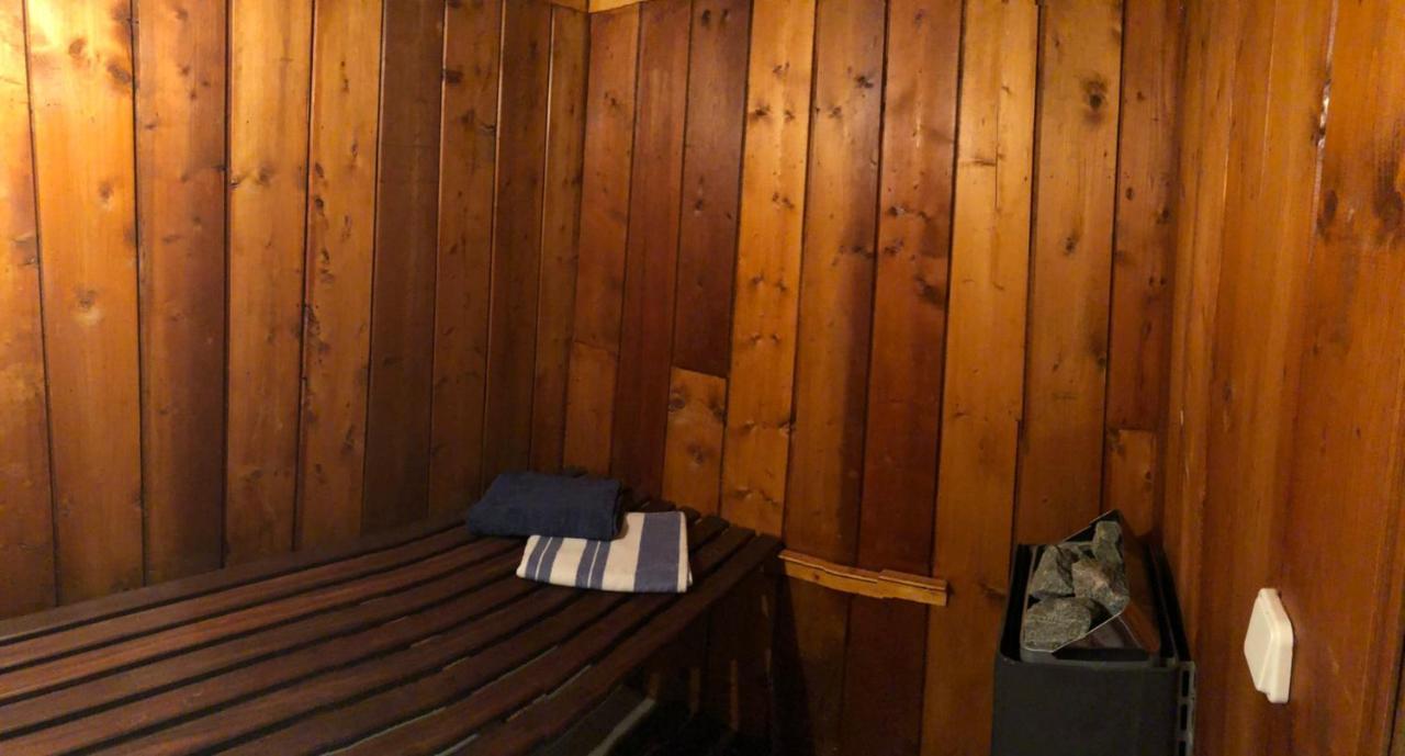 Adosado En La Costa Con Excelentes Vistas Al Estuario De Urdaibai Villa Mundaka Eksteriør billede