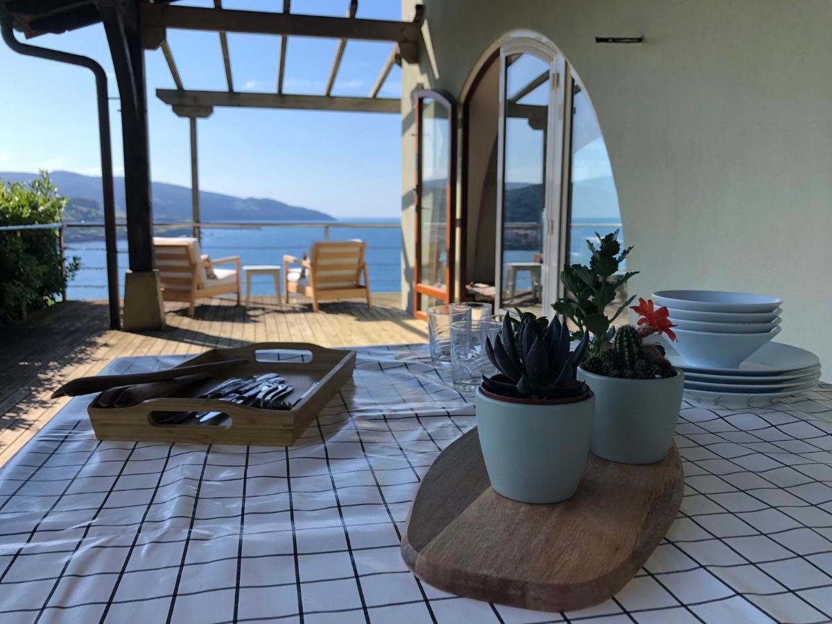 Adosado En La Costa Con Excelentes Vistas Al Estuario De Urdaibai Villa Mundaka Eksteriør billede
